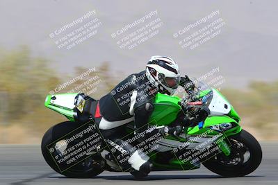 media/Mar-28-2022-Superbike Trackdays (Mon) [[b8603d0f67]]/Open Track Time/Turn 3 Inside/